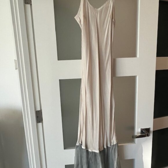 Long Slip Dresses with Organza bottom by designer, Robin Kaplan, Size S - Picture 6 of 13